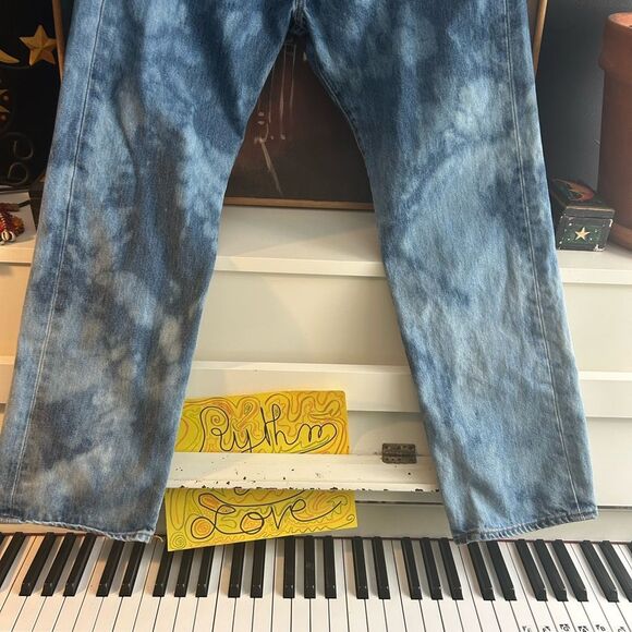 Levi's 501 Button Fly Men's Light Blue Upcycled Straight Jeans Size W36 L30 - Picture 7 of 16